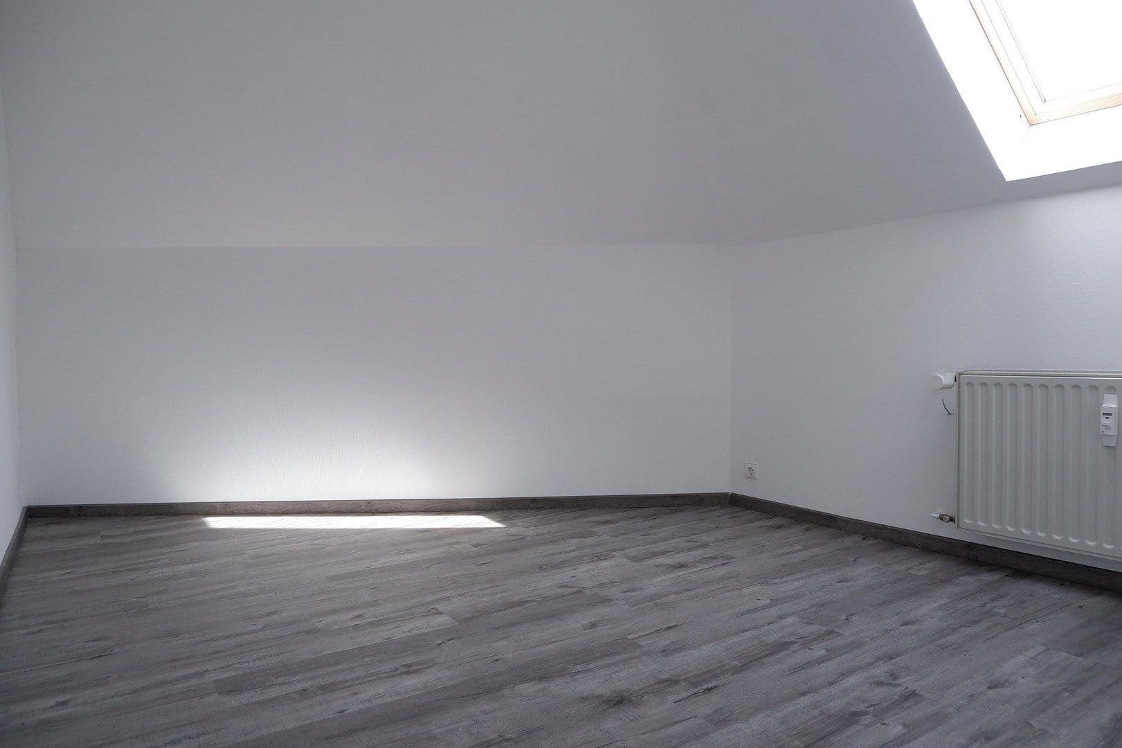 Prenájom bytu 4-izbový 105 m², Wilkau-Haßlau, Sasko Prenájom bytu 4-izbový 105 m², Wilkau-Haßlau, Sasko