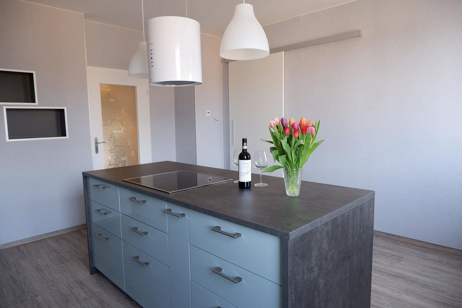 Prenájom bytu 4-izbový 105 m², Wilkau-Haßlau, Sasko Prenájom bytu 4-izbový 105 m², Wilkau-Haßlau, Sasko