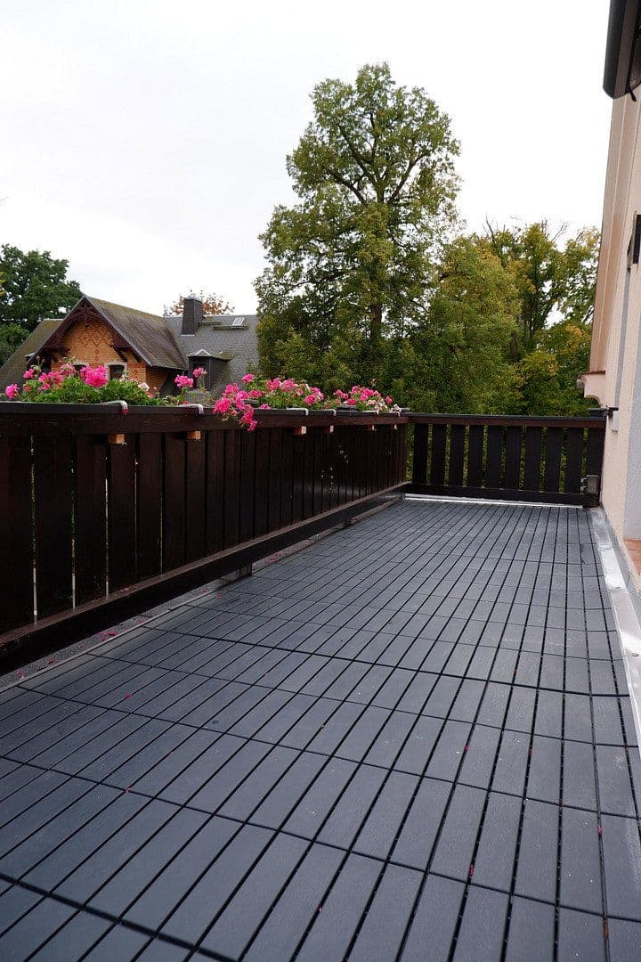 Prenájom bytu 4-izbový 105 m², Wilkau-Haßlau, Sasko Prenájom bytu 4-izbový 105 m², Wilkau-Haßlau, Sasko