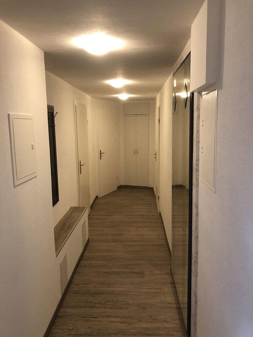 Prenájom bytu 4-izbový 105 m², Wilkau-Haßlau, Sasko Prenájom bytu 4-izbový 105 m², Wilkau-Haßlau, Sasko