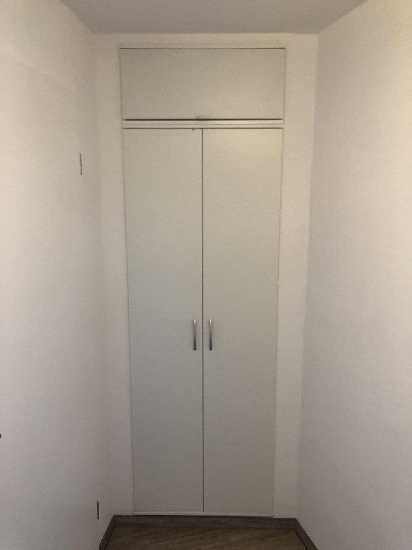 Prenájom bytu 4-izbový 105 m², Wilkau-Haßlau, Sasko Prenájom bytu 4-izbový 105 m², Wilkau-Haßlau, Sasko