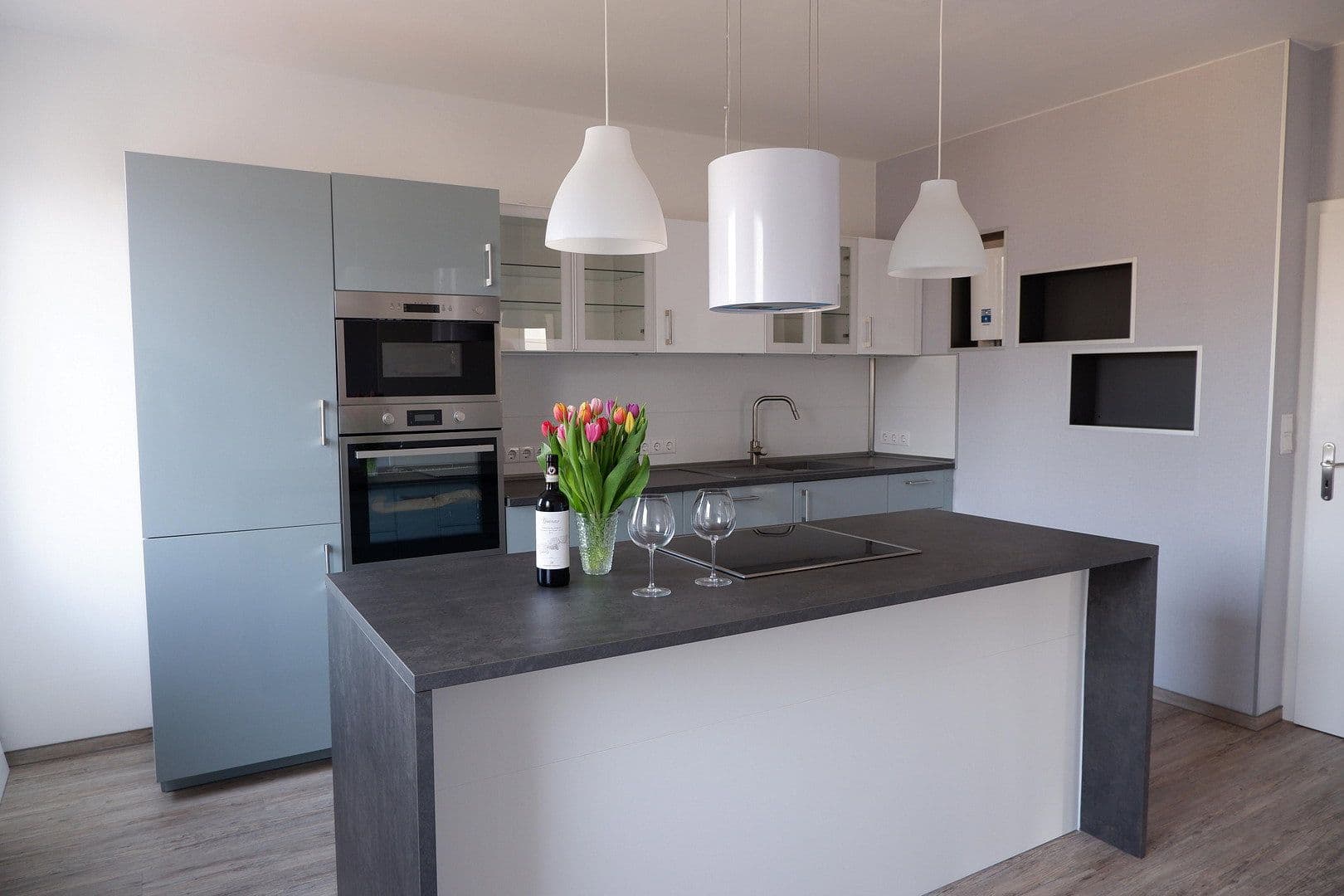 Prenájom bytu 4-izbový 105 m², Wilkau-Haßlau, Sasko Prenájom bytu 4-izbový 105 m², Wilkau-Haßlau, Sasko