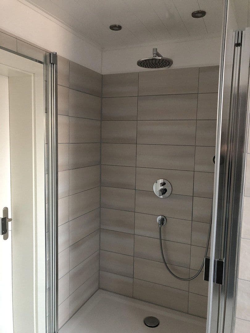 Prenájom bytu 4-izbový 105 m², Wilkau-Haßlau, Sasko Prenájom bytu 4-izbový 105 m², Wilkau-Haßlau, Sasko