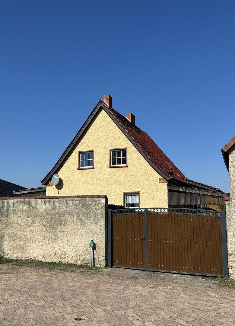 Predaj domu 132 m², pozemek 1.600 m², Predätzer Weg 2, Burg, Sasko-Anhaltsko Predaj domu 132 m², pozemek 1.600 m², Predätzer Weg 2, Burg, Sasko-Anhaltsko