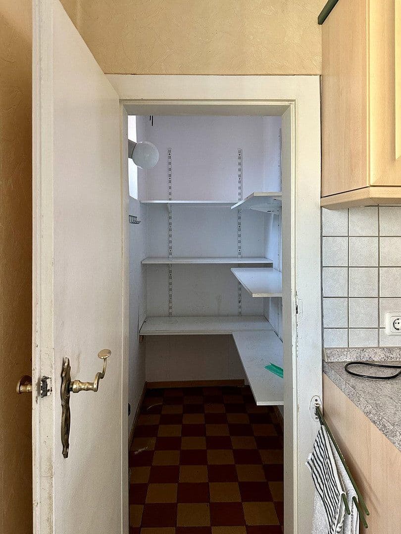 Predaj domu 132 m², pozemek 1.600 m², Predätzer Weg 2, Burg, Sasko-Anhaltsko Predaj domu 132 m², pozemek 1.600 m², Predätzer Weg 2, Burg, Sasko-Anhaltsko