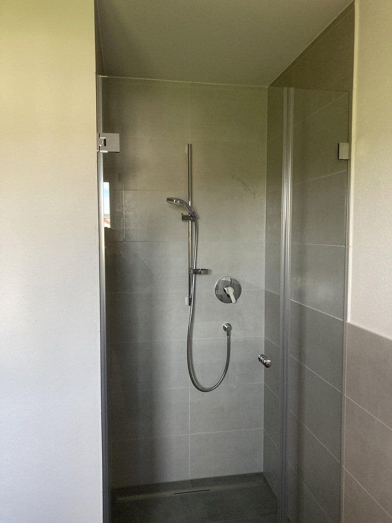 Prenájom bytu 3-izbový 96 m², Haag in Oberbayern, Bavorsko Prenájom bytu 3-izbový 96 m², Haag in Oberbayern, Bavorsko