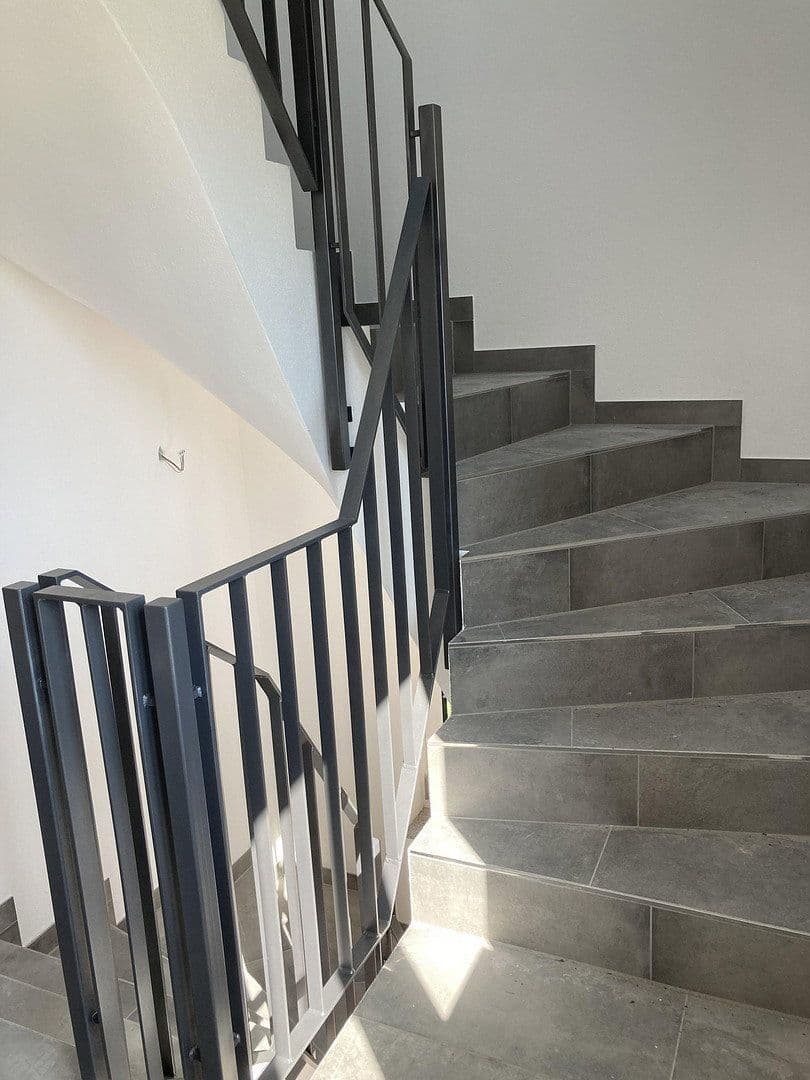 Prenájom bytu 3-izbový 96 m², Haag in Oberbayern, Bavorsko Prenájom bytu 3-izbový 96 m², Haag in Oberbayern, Bavorsko