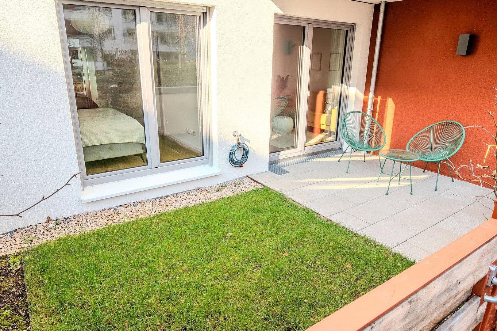 Prenájom bytu 2-izbový 64 m², Frankfurt am Main, Hesensko Prenájom bytu 2-izbový 64 m², Frankfurt am Main, Hesensko