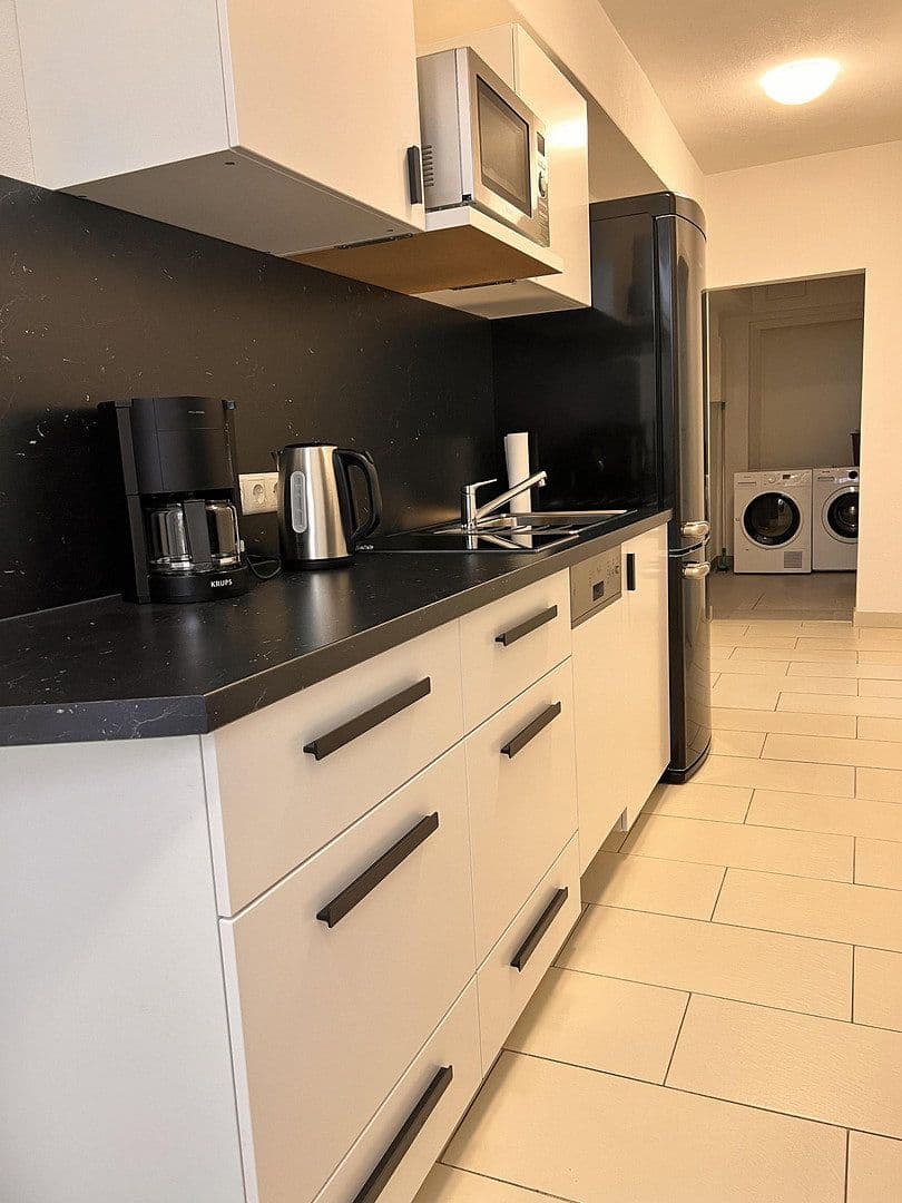 Prenájom bytu 3-izbový 77 m², Ihringshäuser Straße 12, Kassel, Hesensko Prenájom bytu 3-izbový 77 m², Ihringshäuser Straße 12, Kassel, Hesensko