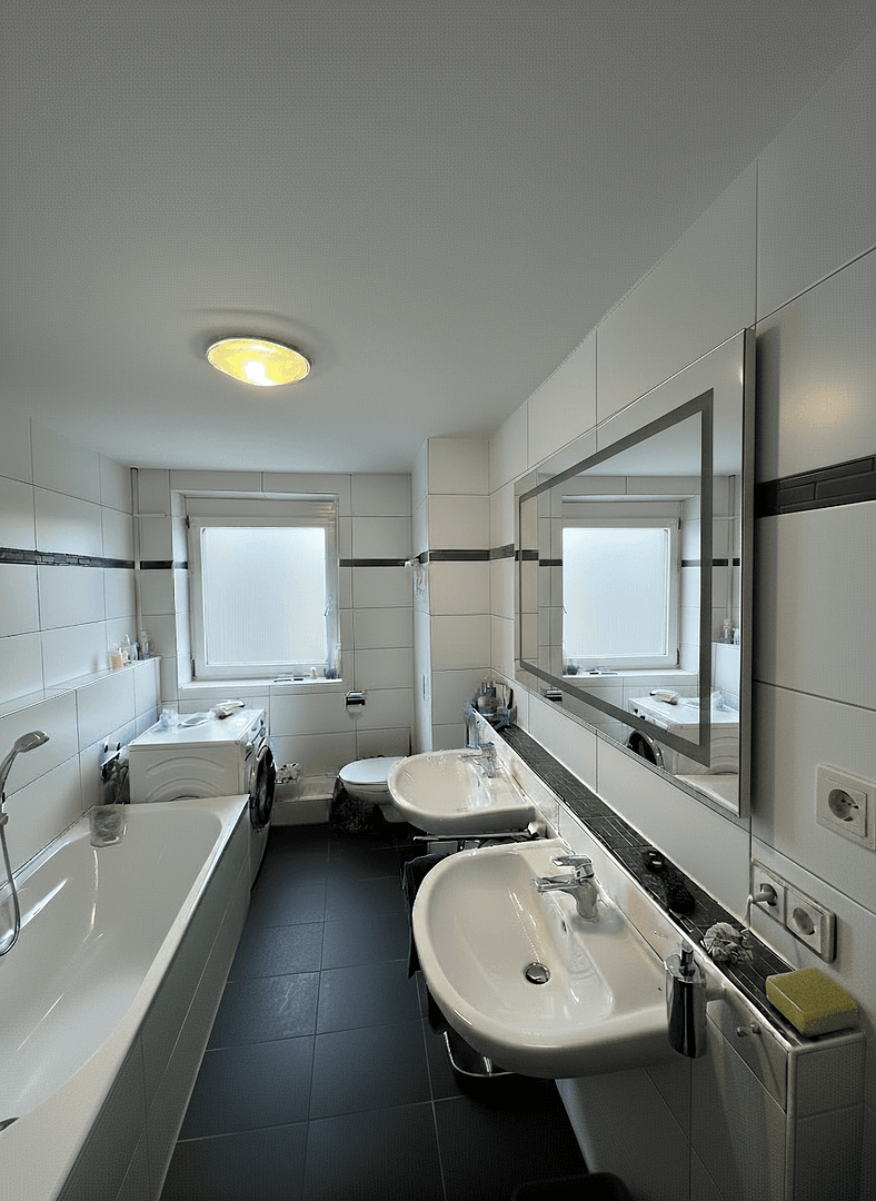 Prenájom bytu 3-izbový 95 m², Augsburg, Bavorsko Prenájom bytu 3-izbový 95 m², Augsburg, Bavorsko