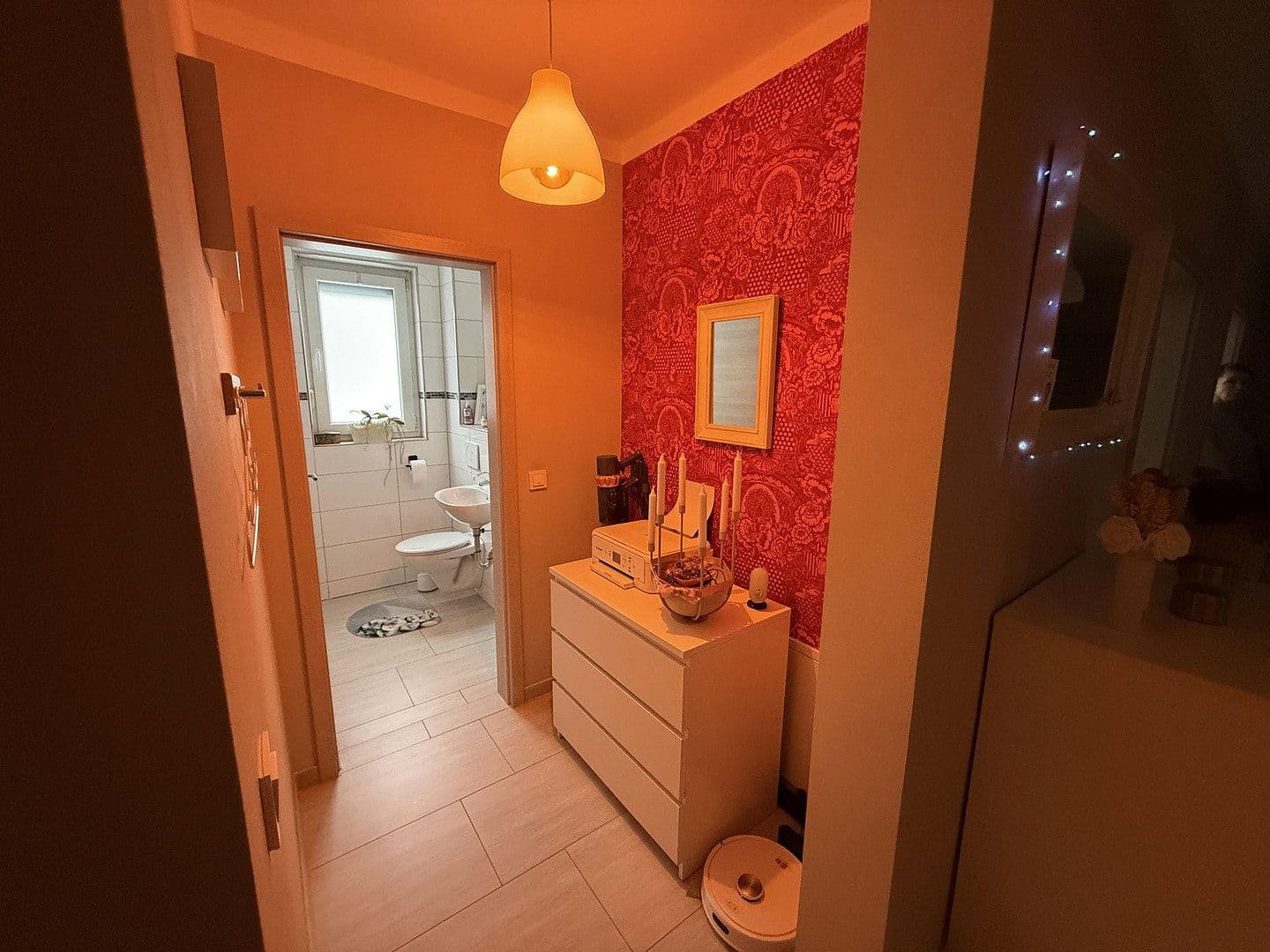 Prenájom bytu 4-izbový 110 m², Sassenburg, Dolné Sasko Prenájom bytu 4-izbový 110 m², Sassenburg, Dolné Sasko