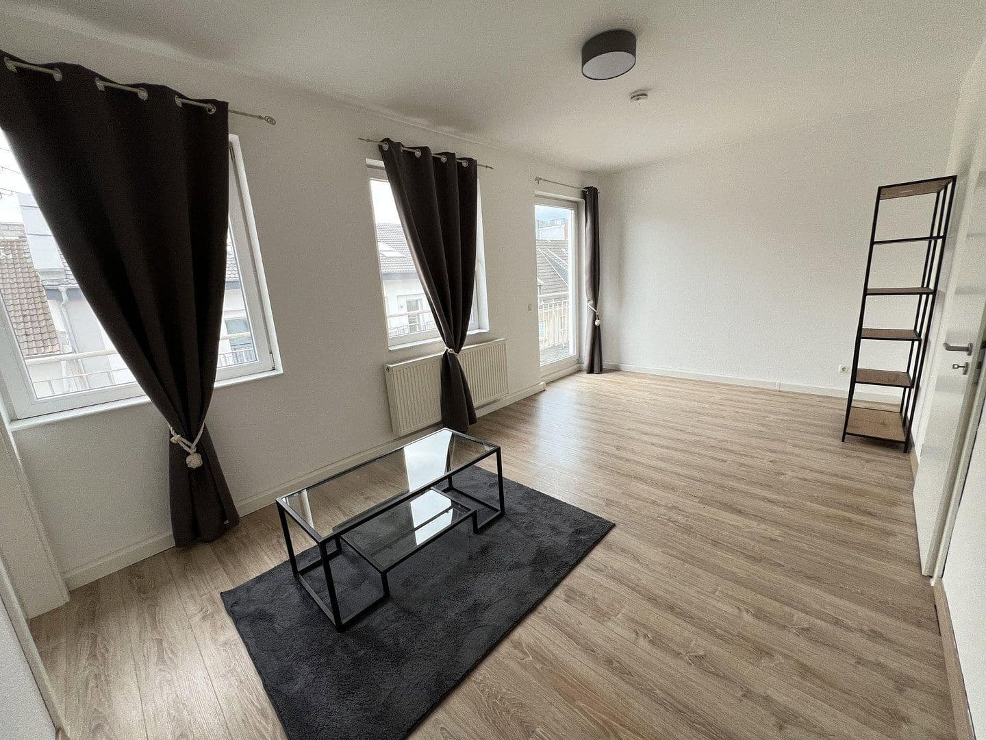 Prenájom bytu 2-izbový 59 m², Luisenstraße 28, Wuppertal, Severné Porýnie - Westfálsko Prenájom bytu 2-izbový 59 m², Luisenstraße 28, Wuppertal, Severné Porýnie - Westfálsko