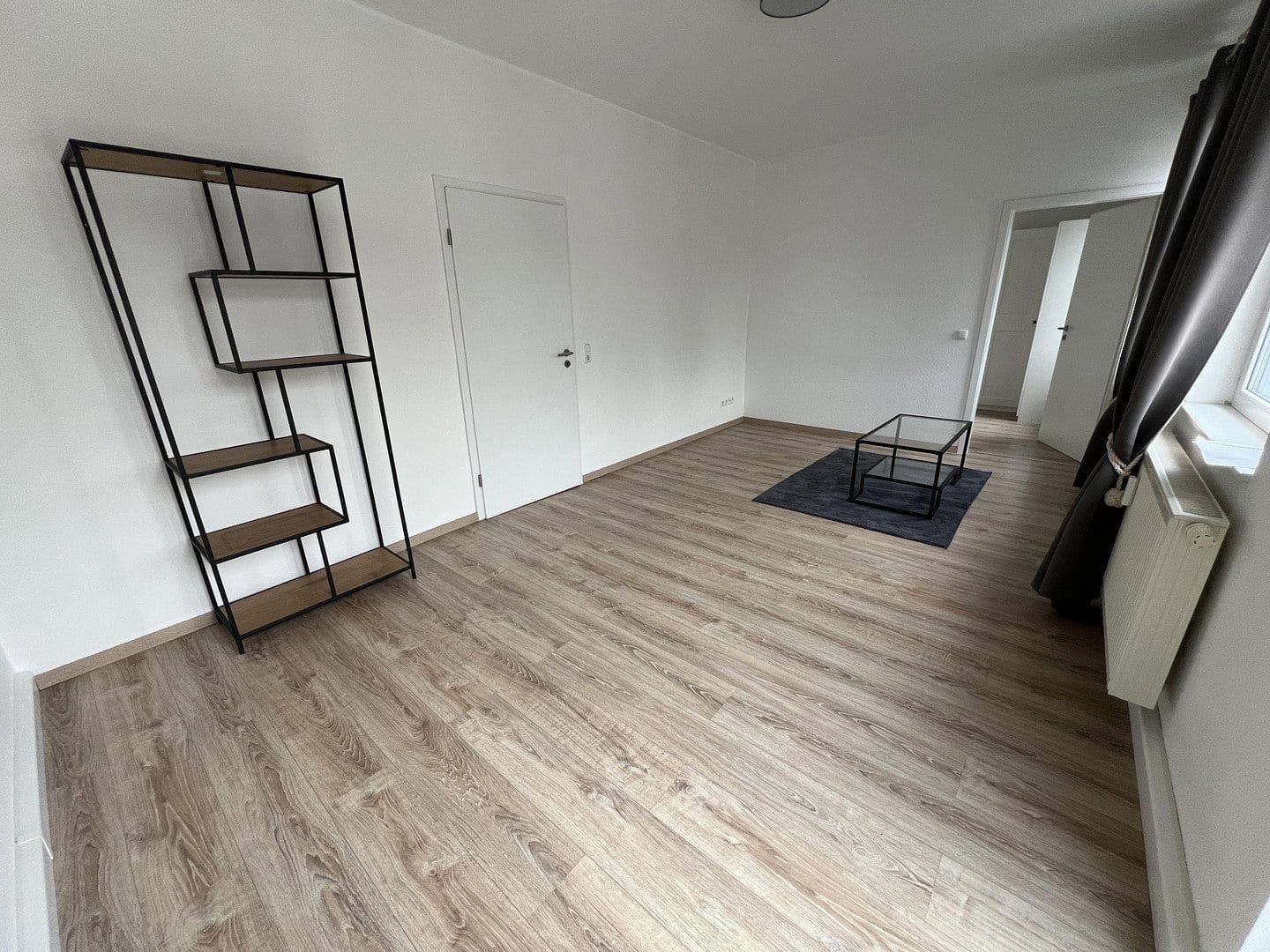 Prenájom bytu 2-izbový 59 m², Luisenstraße 28, Wuppertal, Severné Porýnie - Westfálsko Prenájom bytu 2-izbový 59 m², Luisenstraße 28, Wuppertal, Severné Porýnie - Westfálsko