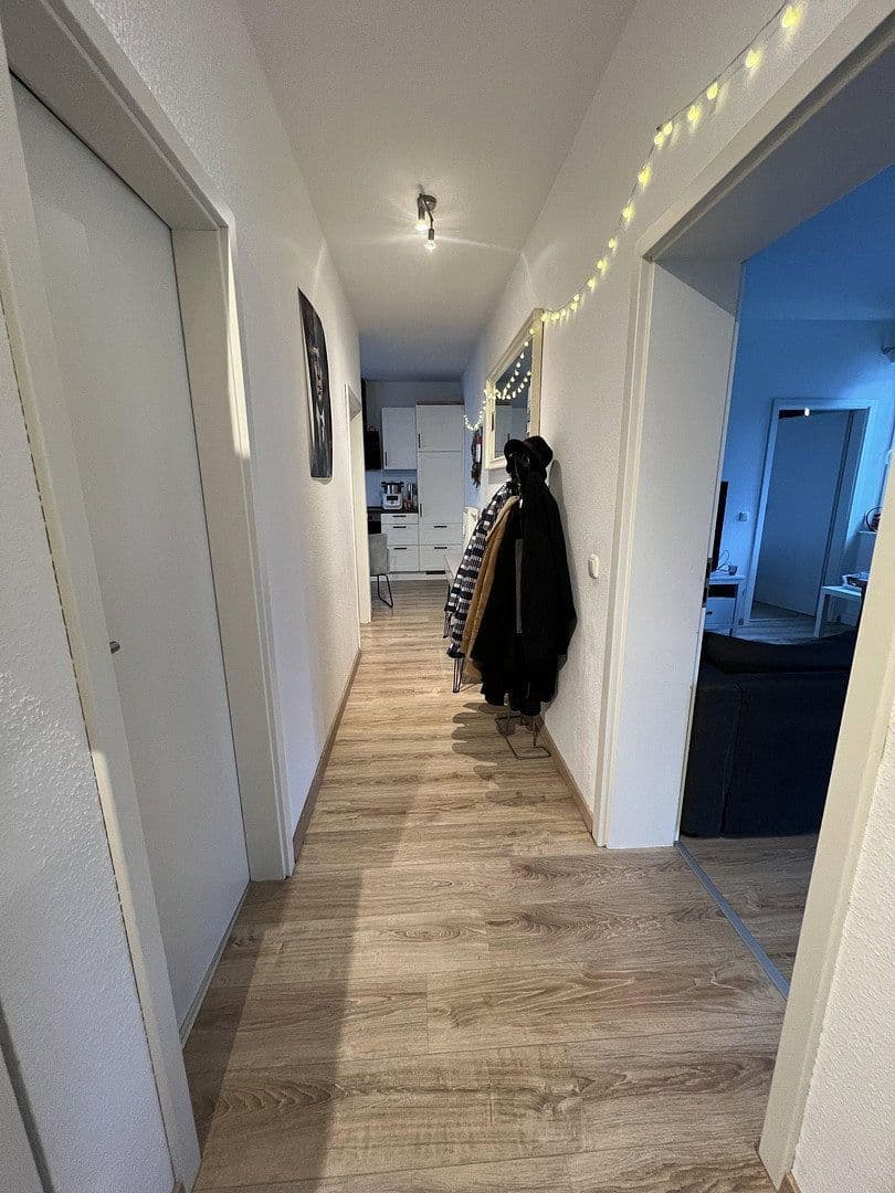 Prenájom bytu 2-izbový 59 m², Luisenstraße 28, Wuppertal, Severné Porýnie - Westfálsko Prenájom bytu 2-izbový 59 m², Luisenstraße 28, Wuppertal, Severné Porýnie - Westfálsko