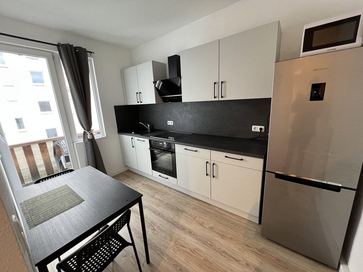 Prenájom bytu 2-izbový 59 m², Luisenstraße 28, Wuppertal, Severné Porýnie - Westfálsko Prenájom bytu 2-izbový 59 m², Luisenstraße 28, Wuppertal, Severné Porýnie - Westfálsko