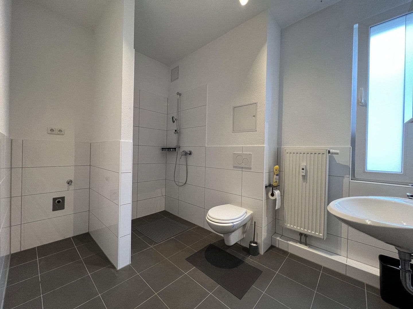 Prenájom bytu 2-izbový 59 m², Luisenstraße 28, Wuppertal, Severné Porýnie - Westfálsko Prenájom bytu 2-izbový 59 m², Luisenstraße 28, Wuppertal, Severné Porýnie - Westfálsko