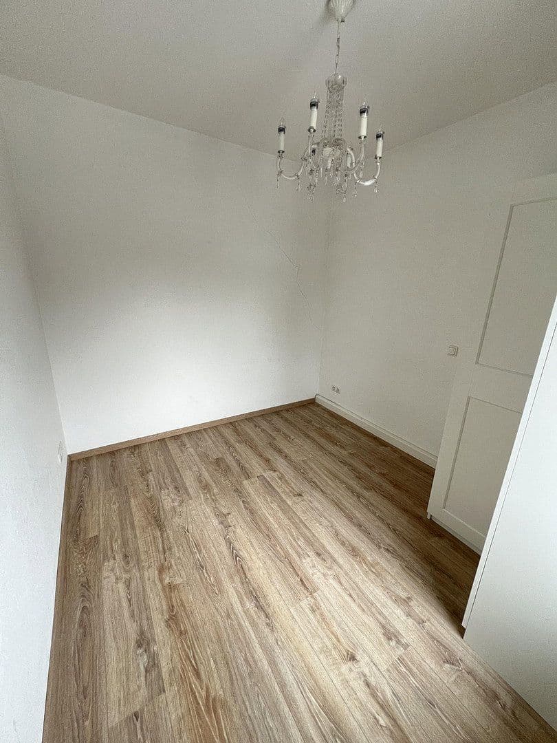 Prenájom bytu 2-izbový 59 m², Luisenstraße 28, Wuppertal, Severné Porýnie - Westfálsko Prenájom bytu 2-izbový 59 m², Luisenstraße 28, Wuppertal, Severné Porýnie - Westfálsko