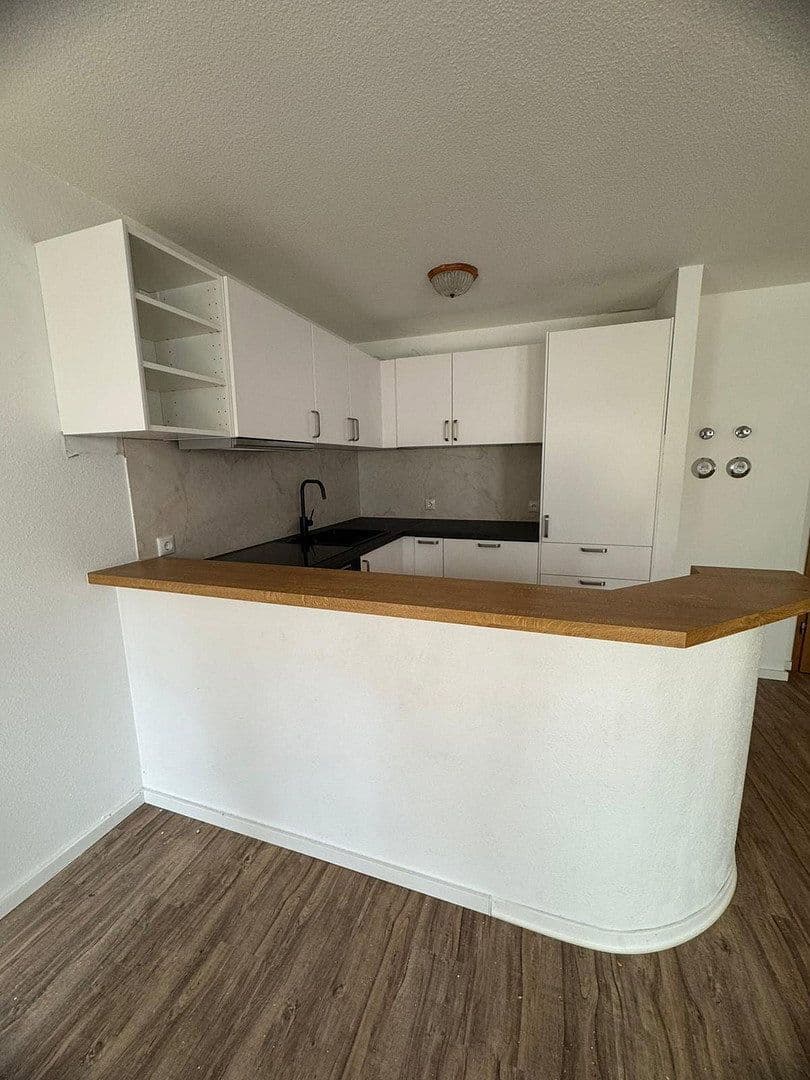 Prenájom bytu 2-izbový 61 m², Friedrichstraße 46, Denkendorf, Bádensko-Wurttembersko Prenájom bytu 2-izbový 61 m², Friedrichstraße 46, Denkendorf, Bádensko-Wurttembersko