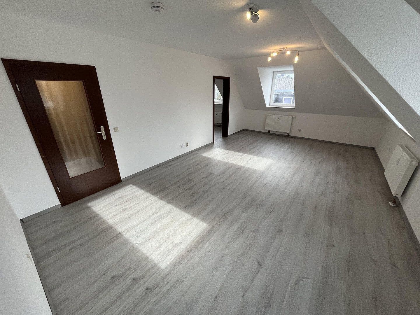 Prenájom bytu 1-izbový 42 m², Seminarist. 20d, Schneeberg, Sasko Prenájom bytu 1-izbový 42 m², Seminarist. 20d, Schneeberg, Sasko