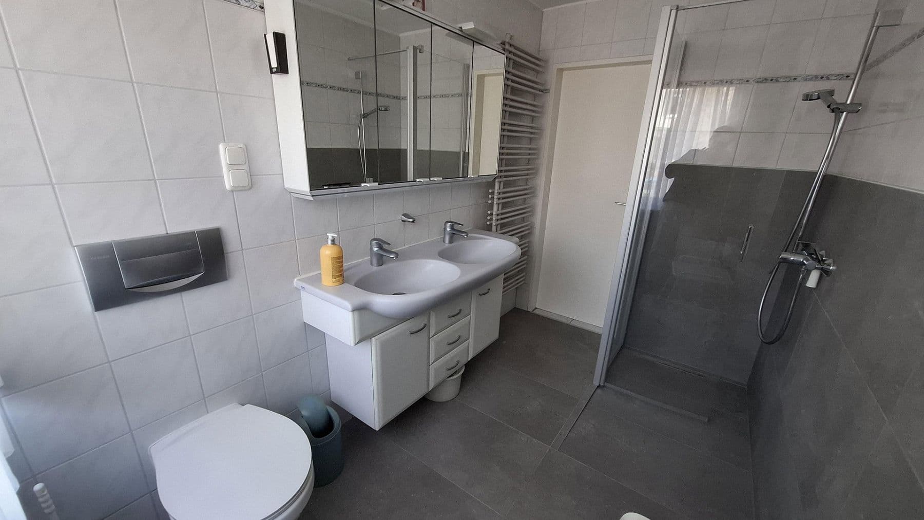 Predaj domu 190 m², pozemek 629 m², Darmstadt, Hesensko Predaj domu 190 m², pozemek 629 m², Darmstadt, Hesensko