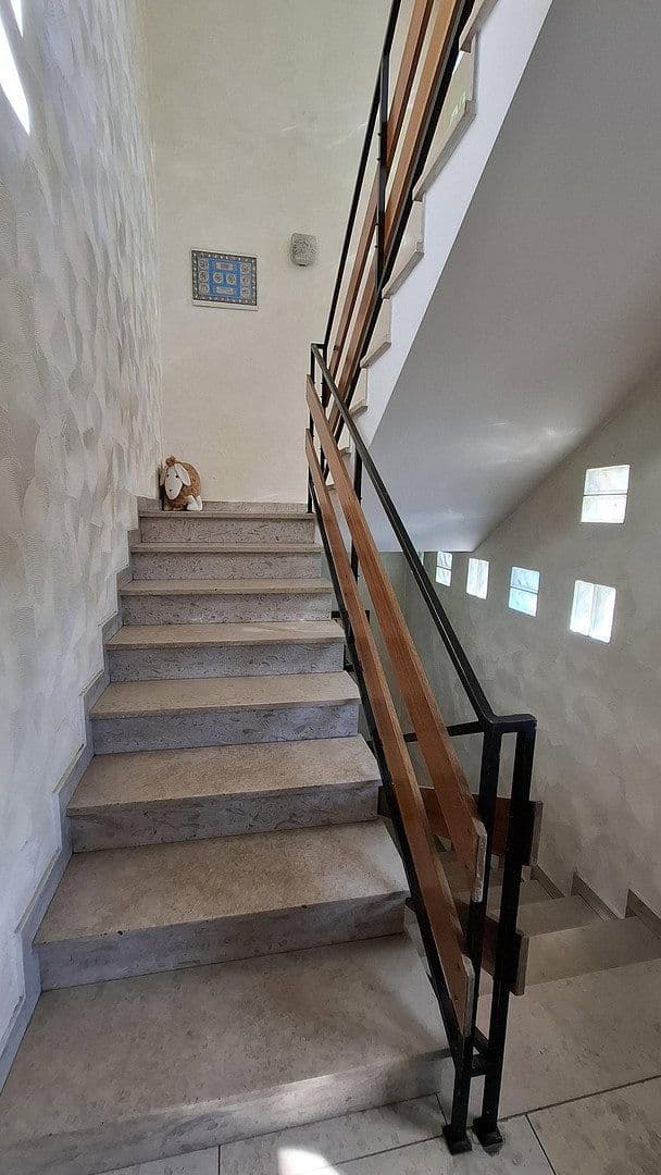 Predaj domu 190 m², pozemek 629 m², Darmstadt, Hesensko Predaj domu 190 m², pozemek 629 m², Darmstadt, Hesensko