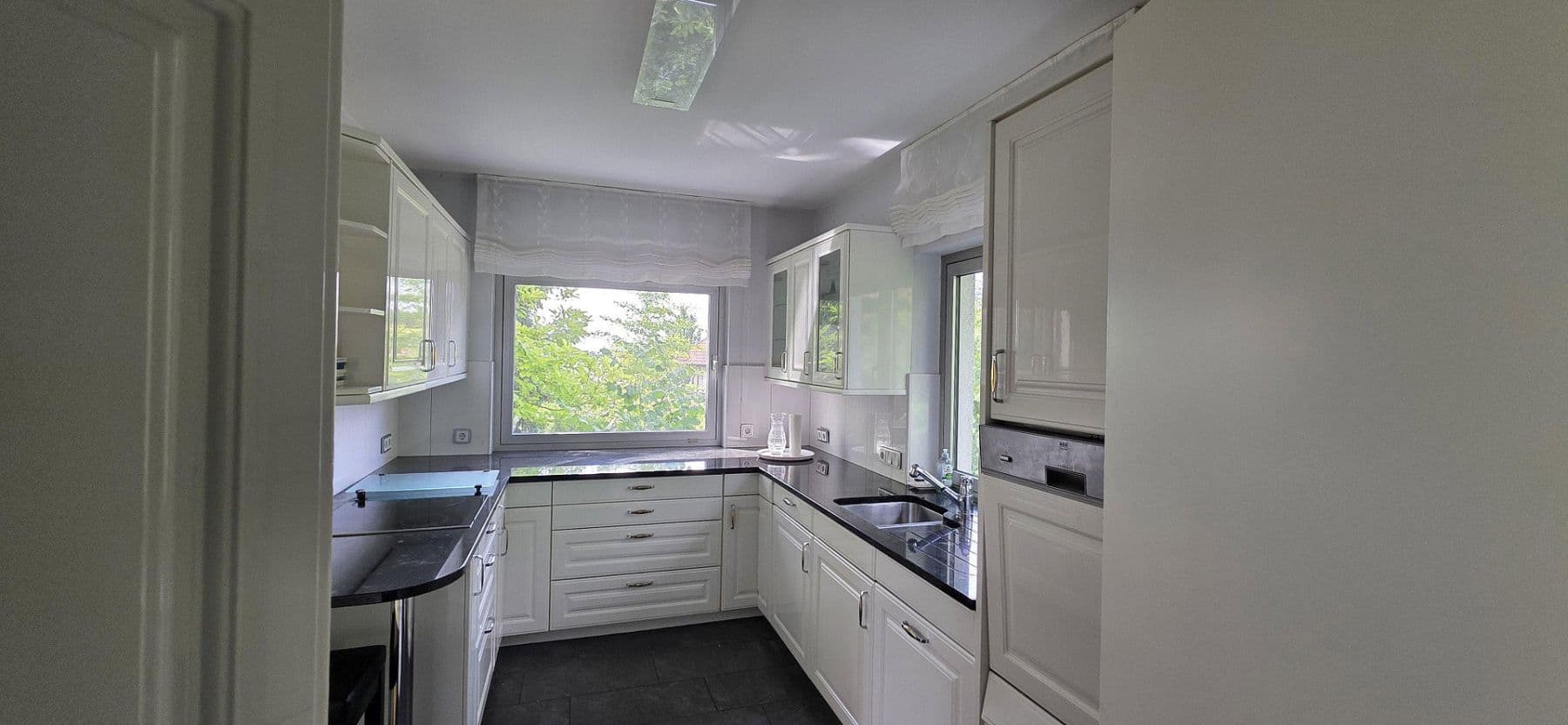 Predaj domu 330 m², pozemek 1.066 m², Riedstadt, Hesensko Predaj domu 330 m², pozemek 1.066 m², Riedstadt, Hesensko