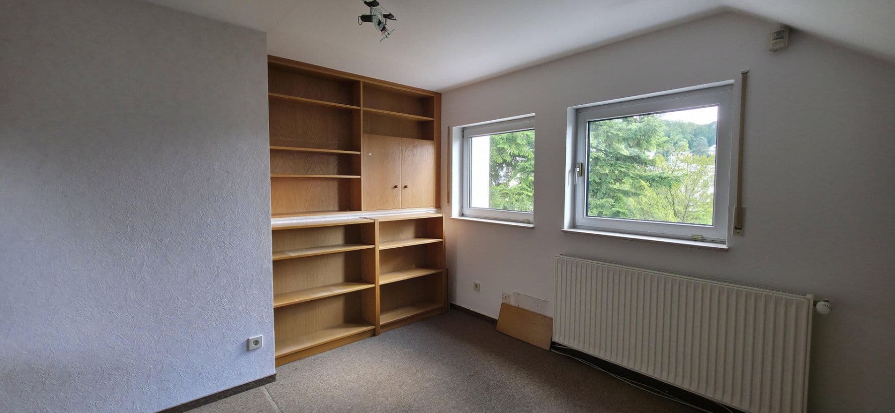 Predaj domu 330 m², pozemek 1.066 m², Riedstadt, Hesensko Predaj domu 330 m², pozemek 1.066 m², Riedstadt, Hesensko