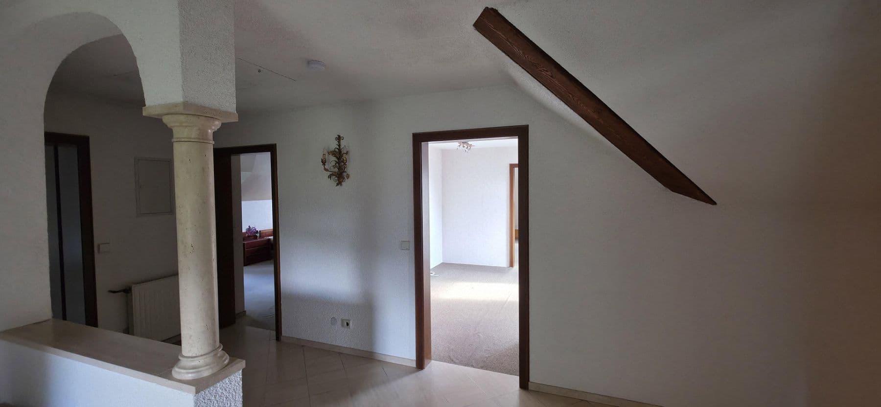 Predaj domu 330 m², pozemek 1.066 m², Riedstadt, Hesensko Predaj domu 330 m², pozemek 1.066 m², Riedstadt, Hesensko