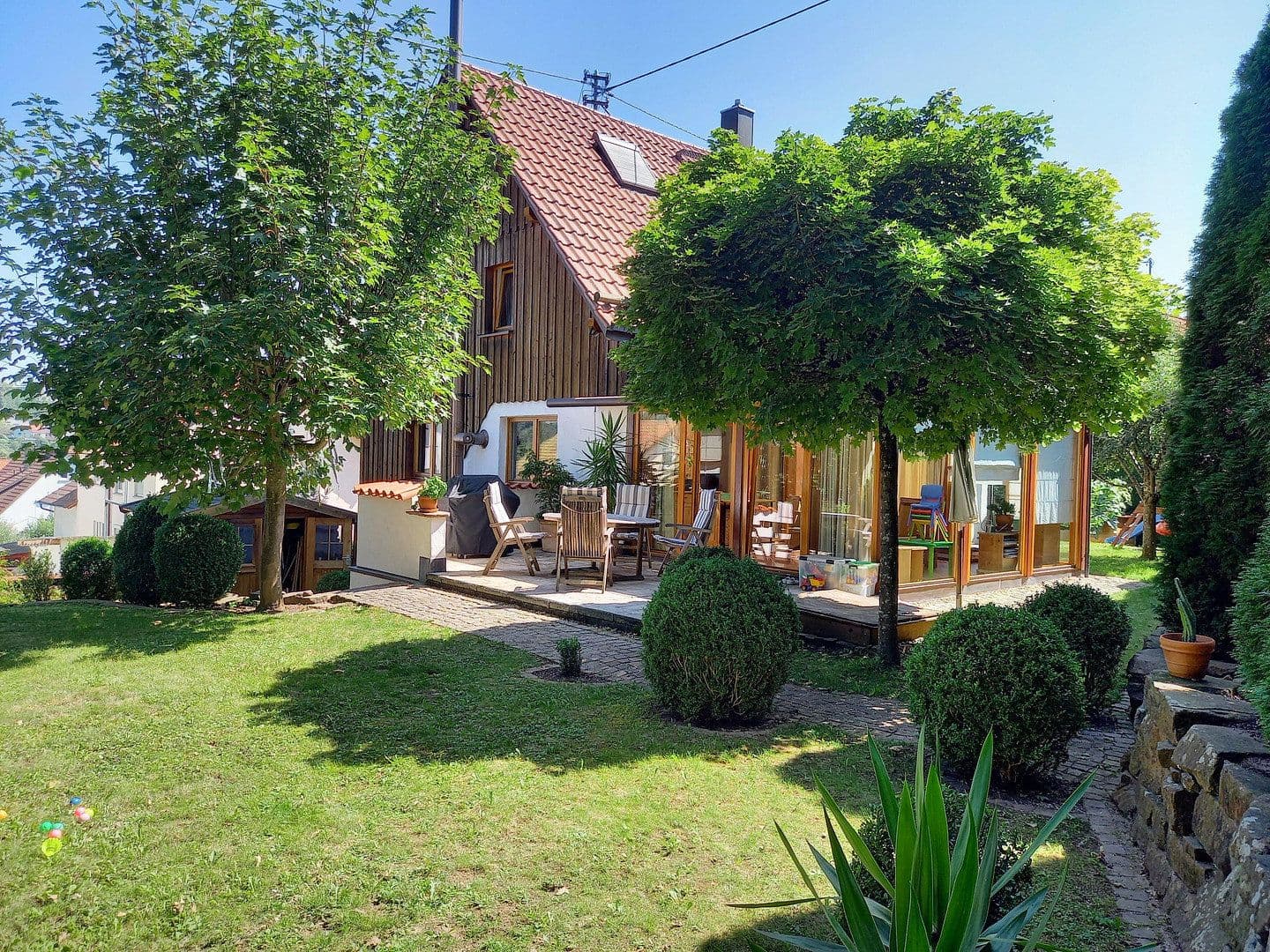 Predaj domu 195 m², pozemek 670 m², Leinzell, Bádensko-Wurttembersko Predaj domu 195 m², pozemek 670 m², Leinzell, Bádensko-Wurttembersko