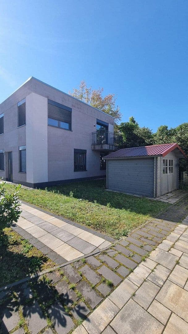 Prenájom domu 197 m², pozemek 485 m², Berlin, Berlín Prenájom domu 197 m², pozemek 485 m², Berlin, Berlín