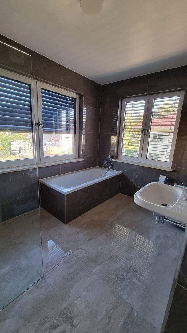 Prenájom domu 197 m², pozemek 485 m², Berlin, Berlín Prenájom domu 197 m², pozemek 485 m², Berlin, Berlín