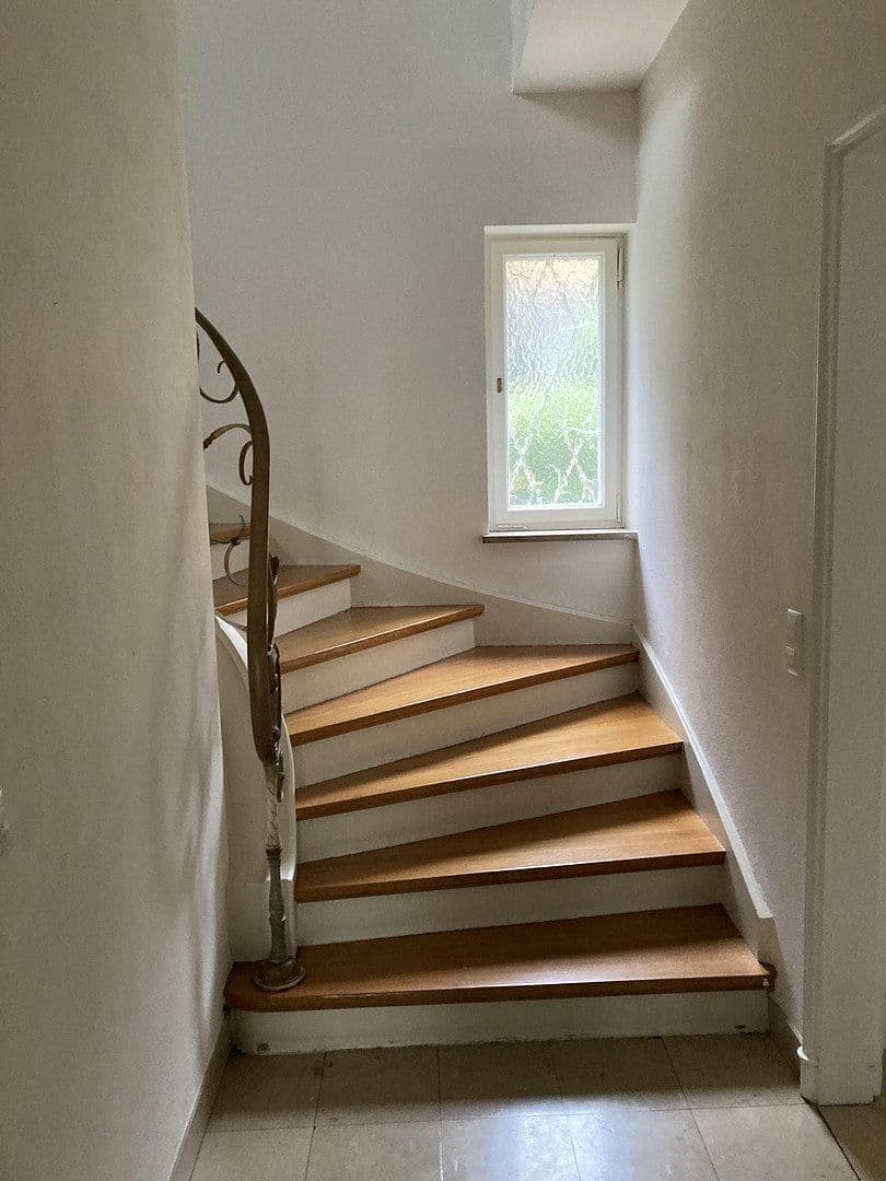 Predaj domu 330 m², pozemek 1.000 m², Augsburg, Bavorsko Predaj domu 330 m², pozemek 1.000 m², Augsburg, Bavorsko