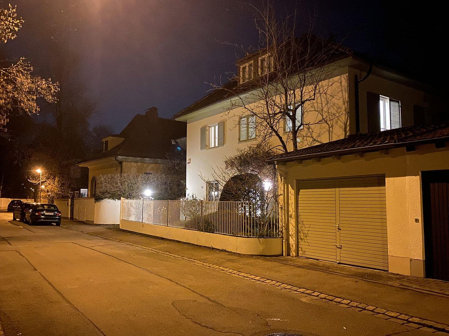 Predaj domu 330 m², pozemek 1.000 m², Augsburg, Bavorsko Predaj domu 330 m², pozemek 1.000 m², Augsburg, Bavorsko