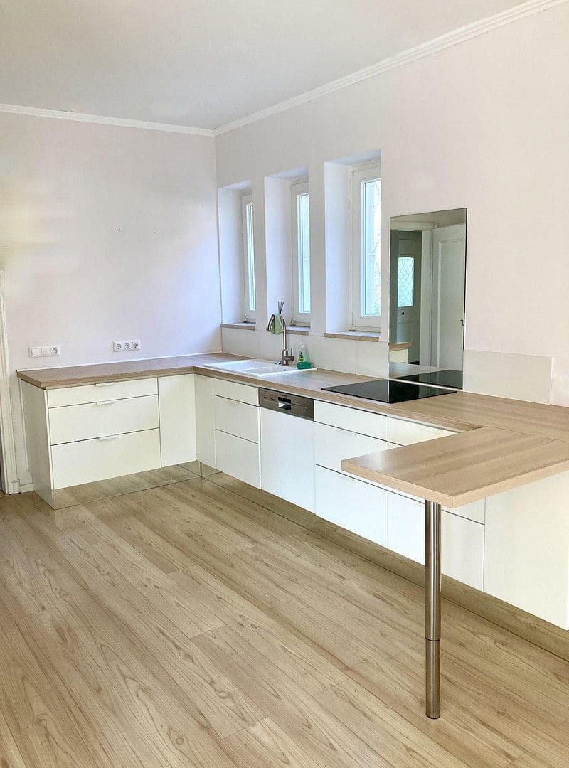 Predaj domu 330 m², pozemek 1.000 m², Augsburg, Bavorsko Predaj domu 330 m², pozemek 1.000 m², Augsburg, Bavorsko