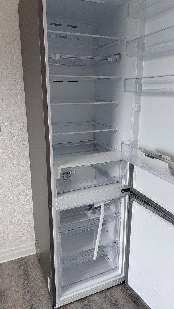 Prenájom bytu 4-izbový 74 m², Emser Strasse 40, Frankfurt, Hesensko Prenájom bytu 4-izbový 74 m², Emser Strasse 40, Frankfurt, Hesensko