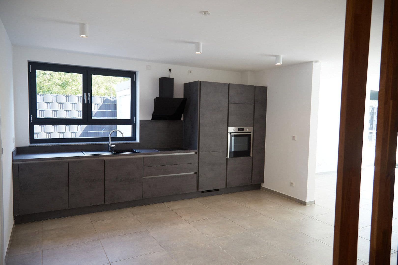 Predaj domu 205 m², pozemek 311 m², Meerbusch, Severné Porýnie - Westfálsko Predaj domu 205 m², pozemek 311 m², Meerbusch, Severné Porýnie - Westfálsko