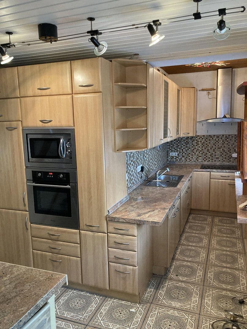 Predaj domu 255 m², pozemek 1.383 m², Chausseestr., Oranienburg, Brandenbursko Predaj domu 255 m², pozemek 1.383 m², Chausseestr., Oranienburg, Brandenbursko