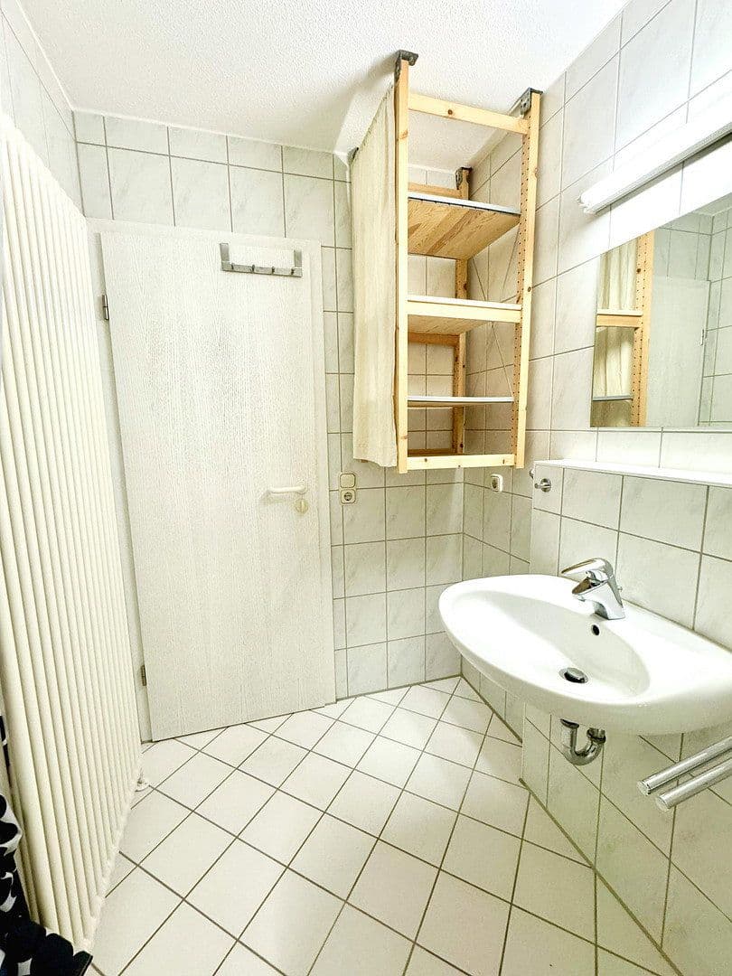 Prenájom bytu 1-izbový 40 m², Aidlingen, Bádensko-Wurttembersko Prenájom bytu 1-izbový 40 m², Aidlingen, Bádensko-Wurttembersko