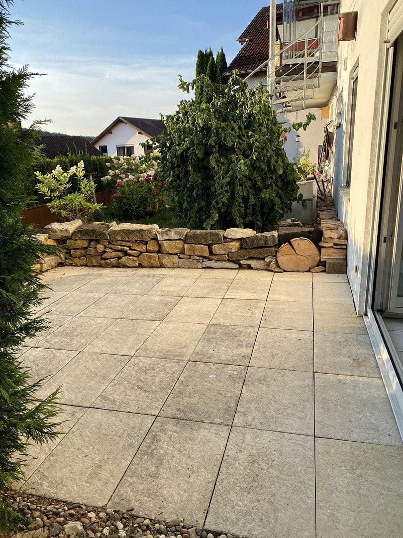 Prenájom bytu 1-izbový 40 m², Aidlingen, Bádensko-Wurttembersko Prenájom bytu 1-izbový 40 m², Aidlingen, Bádensko-Wurttembersko