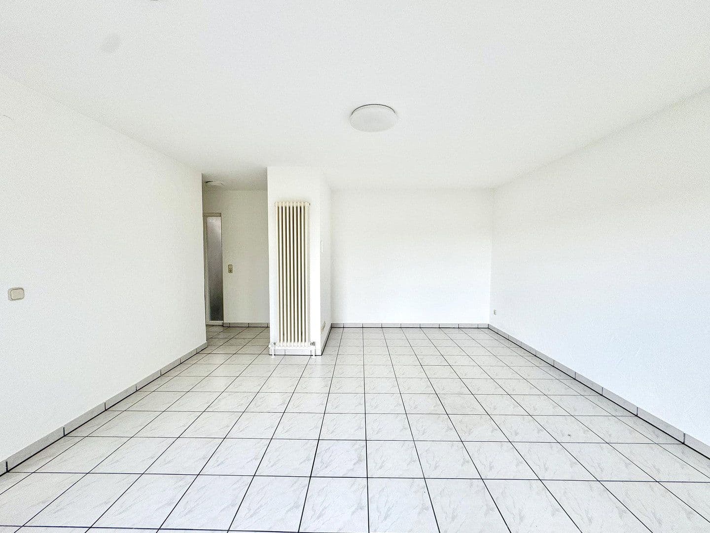 Prenájom bytu 1-izbový 40 m², Aidlingen, Bádensko-Wurttembersko Prenájom bytu 1-izbový 40 m², Aidlingen, Bádensko-Wurttembersko