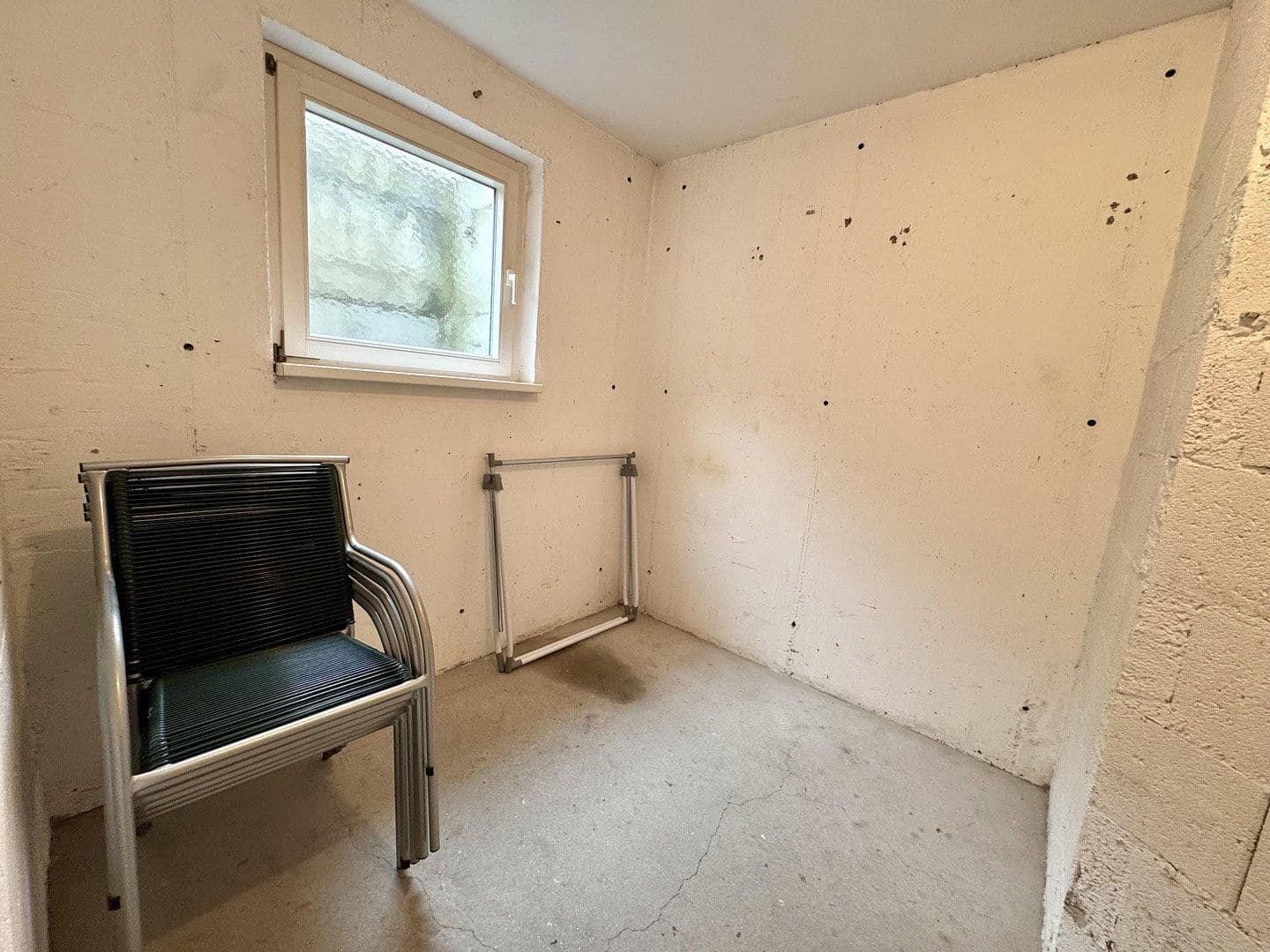 Prenájom bytu 1-izbový 40 m², Aidlingen, Bádensko-Wurttembersko Prenájom bytu 1-izbový 40 m², Aidlingen, Bádensko-Wurttembersko