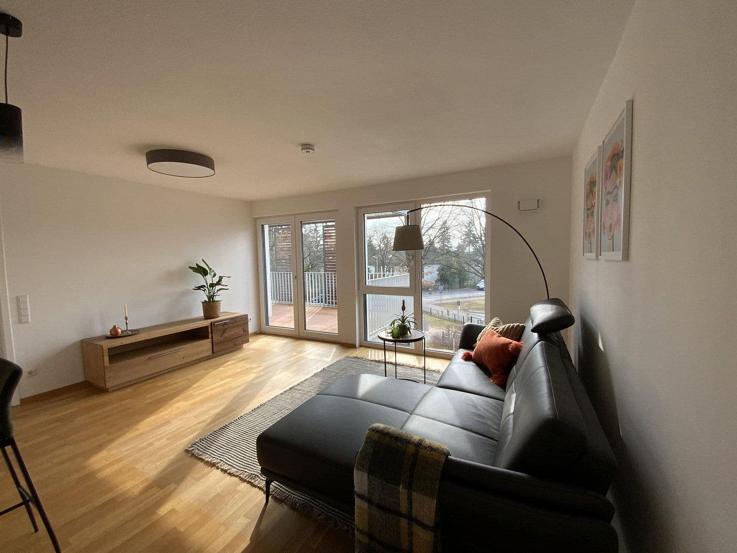 Prenájom bytu 2-izbový 65 m², Fürther Strasse 59, Zirndorf, Bavorsko Prenájom bytu 2-izbový 65 m², Fürther Strasse 59, Zirndorf, Bavorsko