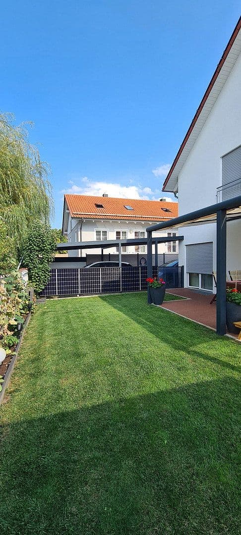 Predaj domu 127 m², pozemek 235 m², Adalbert-Stifter-Weg 2a, Markt Schwaben, Bavorsko Predaj domu 127 m², pozemek 235 m², Adalbert-Stifter-Weg 2a, Markt Schwaben, Bavorsko