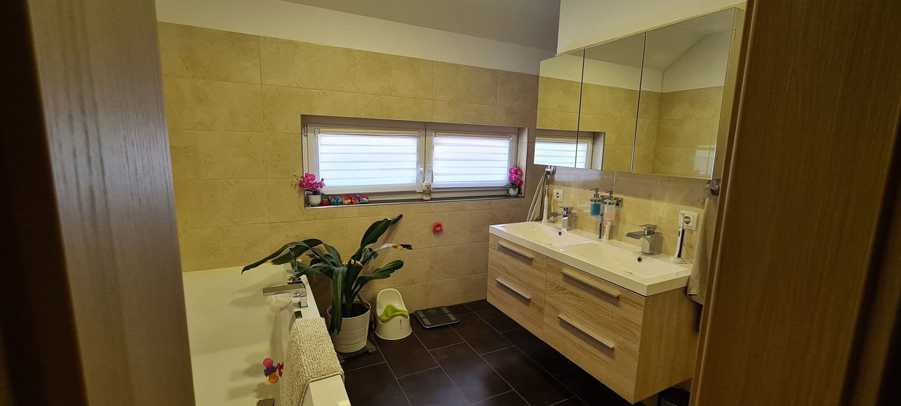 Predaj domu 127 m², pozemek 235 m², Adalbert-Stifter-Weg 2a, Markt Schwaben, Bavorsko Predaj domu 127 m², pozemek 235 m², Adalbert-Stifter-Weg 2a, Markt Schwaben, Bavorsko