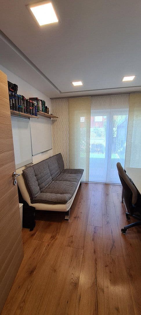 Predaj domu 127 m², pozemek 235 m², Adalbert-Stifter-Weg 2a, Markt Schwaben, Bavorsko Predaj domu 127 m², pozemek 235 m², Adalbert-Stifter-Weg 2a, Markt Schwaben, Bavorsko