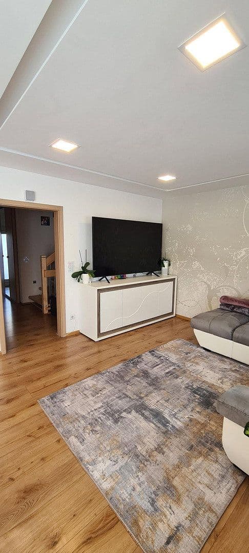 Predaj domu 127 m², pozemek 235 m², Adalbert-Stifter-Weg 2a, Markt Schwaben, Bavorsko Predaj domu 127 m², pozemek 235 m², Adalbert-Stifter-Weg 2a, Markt Schwaben, Bavorsko