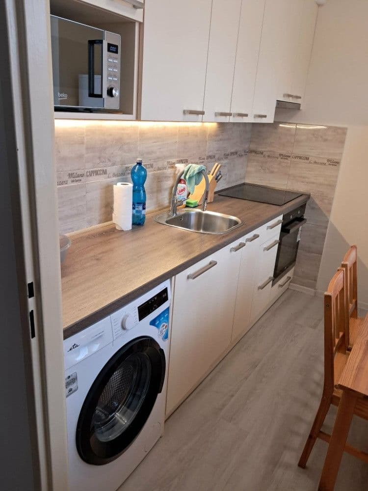 Prenájom bytu 1-izbový 33 m², Grégrova, Olomouc, Olomoucký kraj Prenájom bytu 1-izbový 33 m², Grégrova, Olomouc, Olomoucký kraj