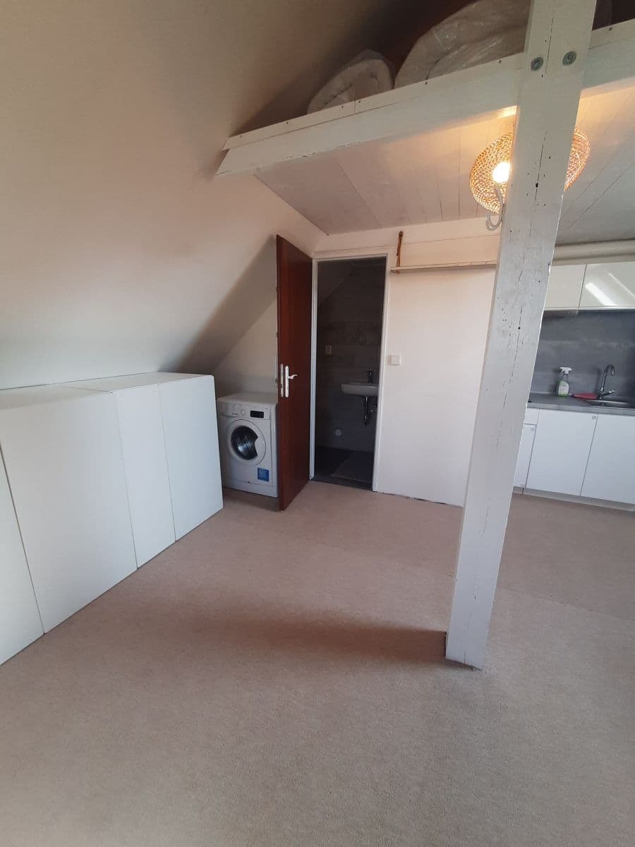 Prenájom bytu 1-izbový 24 m², Přemyšlenská, Praha, Praha Prenájom bytu 1-izbový 24 m², Přemyšlenská, Praha, Praha