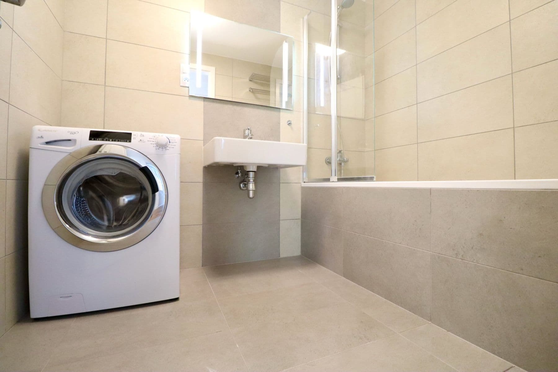 Prenájom bytu 3-izbový 74 m², Petržílkova, Praha, Praha Prenájom bytu 3-izbový 74 m², Petržílkova, Praha, Praha