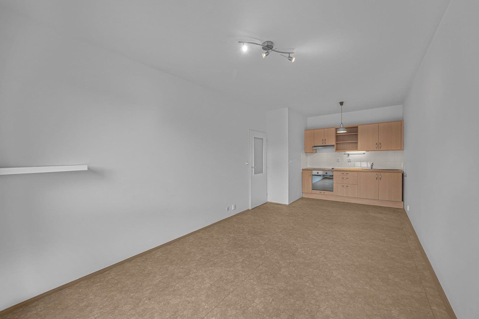 Prenájom bytu 2-izbový 42 m², Jarní, Hostivice, Středočeský kraj Prenájom bytu 2-izbový 42 m², Jarní, Hostivice, Středočeský kraj